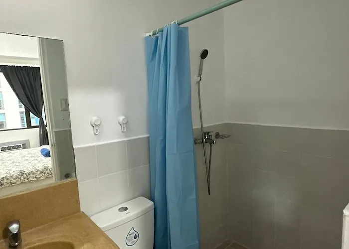 Cozy Urban Retreat In Burgos Circle, Bgc Apartamento Manila